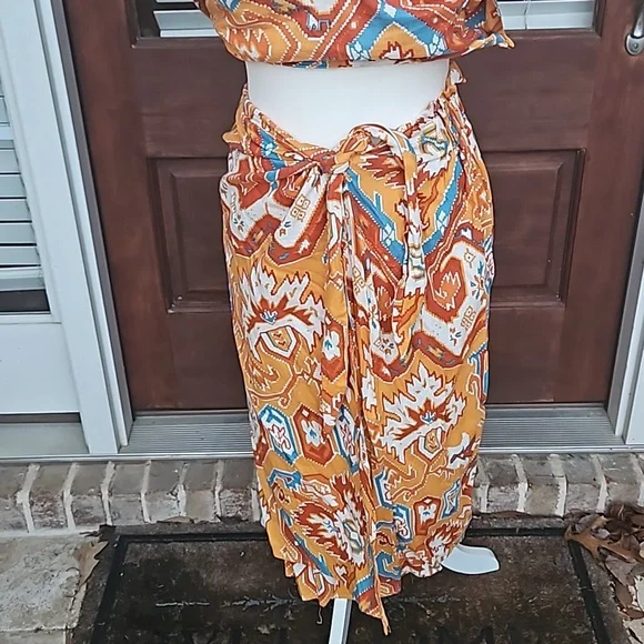 RARE Christian Siriano Exotic Print 2 Piece Halter Skirt Set. - Picture 3 of 6